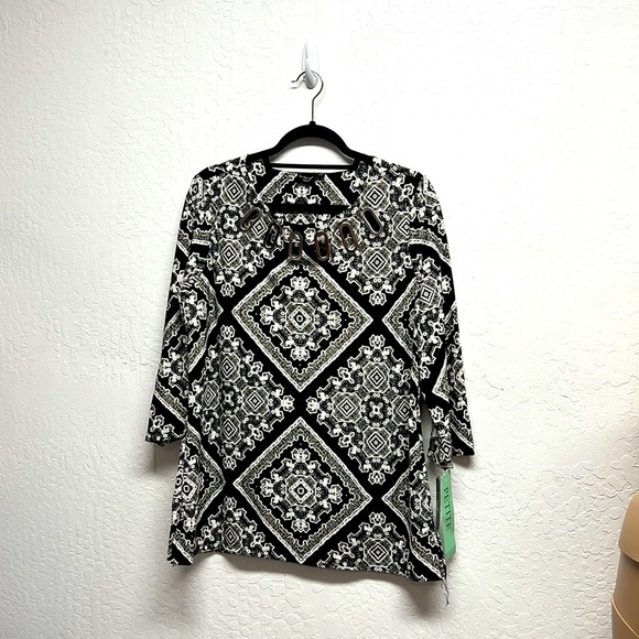 Lavanya Textured 3/4 sleeve Silver cutout decor Shirt - Picture 1 of 8